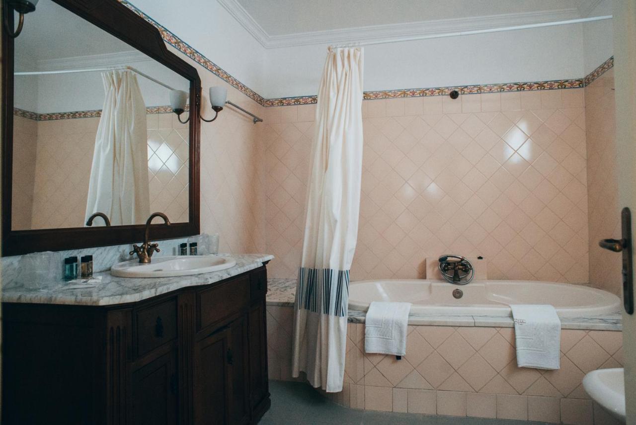 Guesthouse Da Vila Mourão 外观 照片